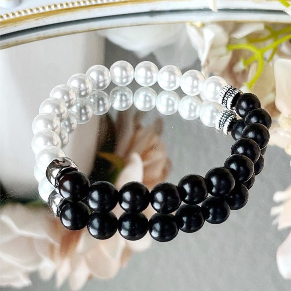 Park Lane “NOIR” Monochrome Beaded Bracelet - Picture 2 of 9